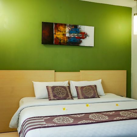 Lombok Plaza Hotel And Convention Mataram Exterior foto